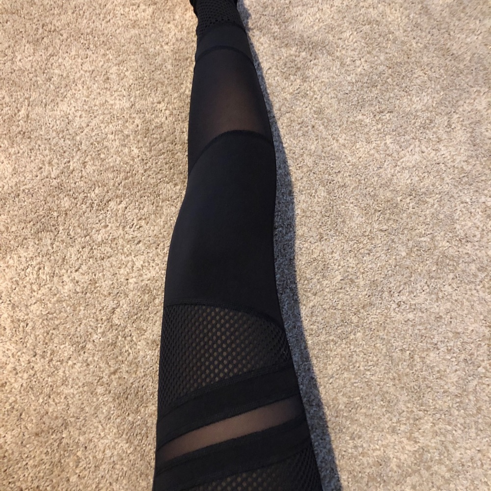 Lululemon mesh leggings